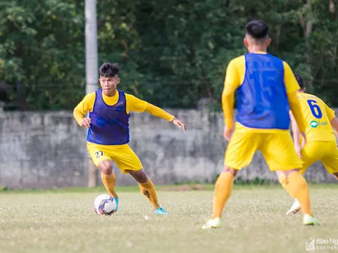 Ước mơ giản dị của tiền vệ trẻ SLNA