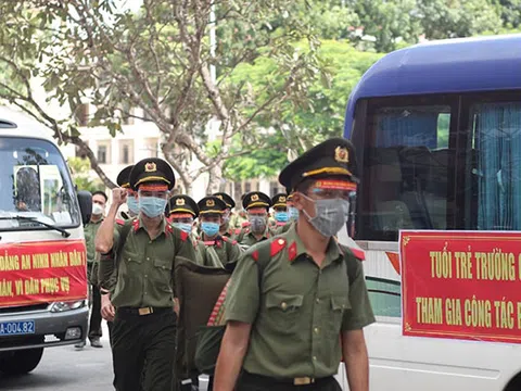 Chiến sỹ công an chịu tang cha khi làm nhiệm vụ, mẹ và em trai đều mắc Covid-19