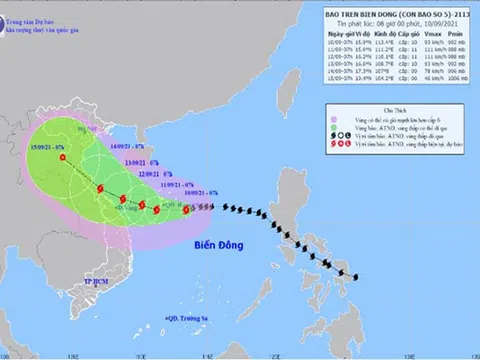 Bão số 5 cách Hoàng Sa khoảng 170km, gần tâm bão giật cấp 12