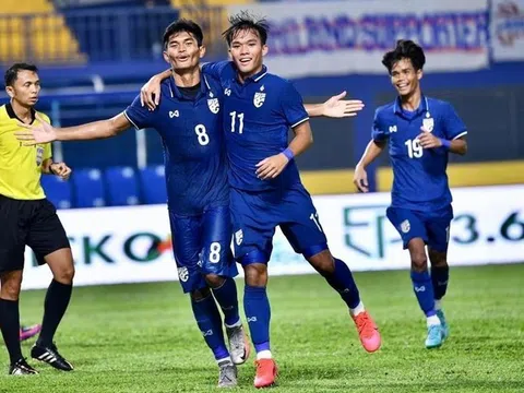 U19 Thái Lan thắng may mắn Philippines