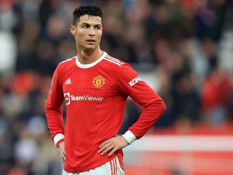 Ronaldo vắng mặt ở buổi tập của Man Utd