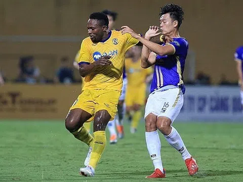 Thắng ngược SLNA, Hà Nội FC vững vàng ngôi đầu V-League 2022