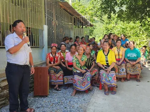 Khánh thành cầu dân sinh Bản Thoong