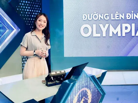 Chính thức: Đường Lên Đỉnh Olympia xác nhận Khánh Vy trở thành MC từ mùa 22, còn làm thơ so sánh với cả Diệp Chi
