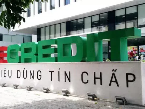 FE credit: Thế lực nào đang “chống lưng” để FE cho vay với lãi suất “cắt cổ”?