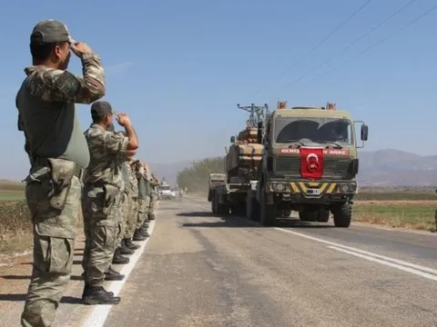 Tổng thống Syria yêu cầu nước ngoài rút quân