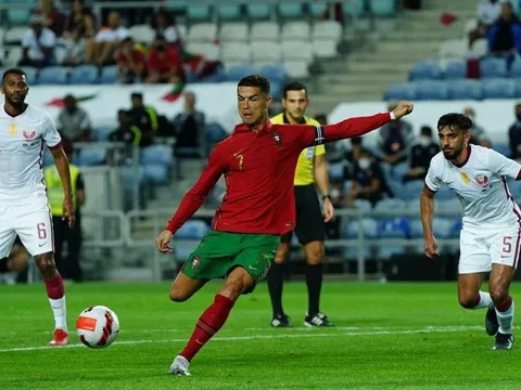 Ronaldo nới rộng kỷ lục, Bồ Đào Nha đè bẹp ‘vua’ châu Á
