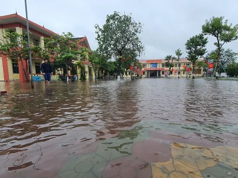 Hà Tĩnh: Gần 40.000 học sinh nghỉ học do mưa lũ