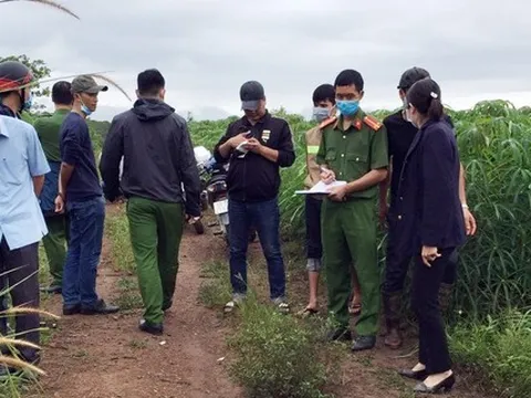 Nghi súng tự chế bị cướp cò, một người đàn ông tử vong