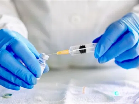 Vaccine COVID-19 có thể gây ra các vấn đề sức khỏe lâu dài?