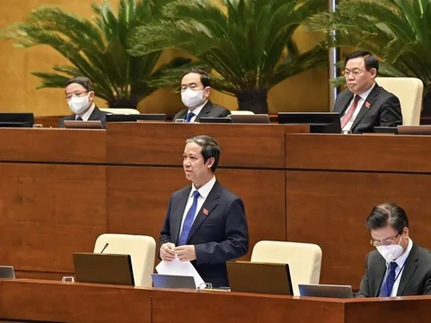 Bộ trưởng Bộ GD&ĐT: Dạy thêm, học thêm trực tuyến cần phải lên án, ngăn chặn