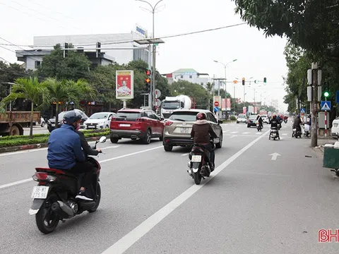 Di chuyển như thế nào khi cùng lúc có 2 hệ thống đèn tín hiệu giao thông tại TP Hà Tĩnh?