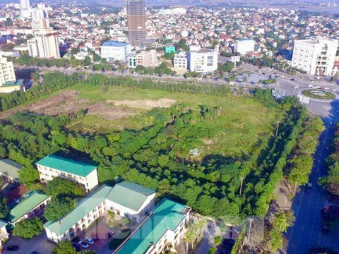 Cận cảnh những khu "đất vàng" biến thành đất hoang nhiều năm ở Nghệ An