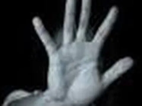 Tạm đình chỉ Viện trưởng VKSND thị xã Trảng Bàng bị tố sàm sỡ