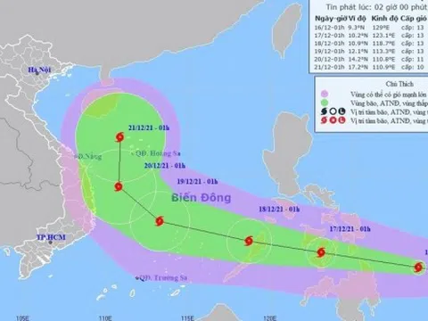 Bão Rai mạnh cấp 13 sắp vào Biển Đông