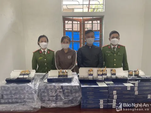 Nghệ An: 2.500 gói thuốc lá nhập lậu ngụy trang dưới vở bọc "hàng hóa phòng chống dịch Covid-19"