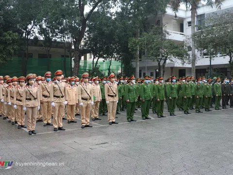 Công an TP Vinh ra quân đảm bảo trật tự ATGT, trật tự đô thị dịp Tết Nguyên đán