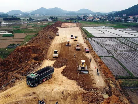 Cao tốc Nghi Sơn-Diễn Châu tăng tốc thi công, hoàn thành vào 2023