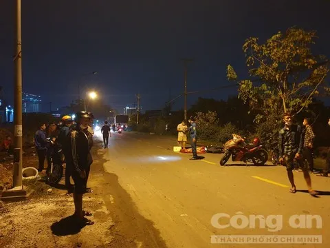 Xe tải tông xe máy trong đêm, 1 người tử nạn, 1 người nguy kịch