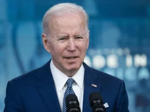 Khủng hoảng Ukraine: Tổng thống Biden cấm nhập dầu từ Nga