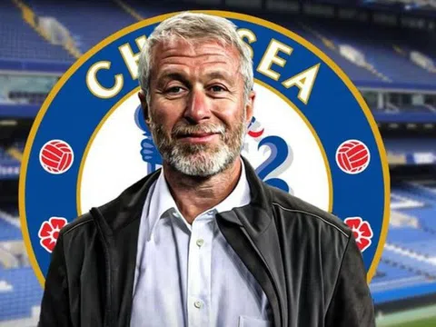 NÓNG: Tài sản của tỷ phú Abramovich bị phong tỏa, không thể bán Chelsea