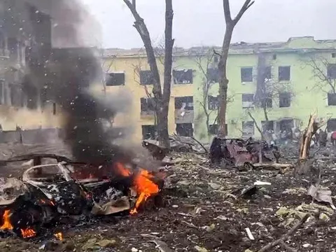 Ukraine thừa nhận tạm thời mất quyền tiếp cận Biển Azov