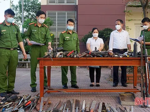 Hà Tĩnh: Công an TX Kỳ Anh tiêu hủy số lượng lớn vũ khí và vật liệu nổ