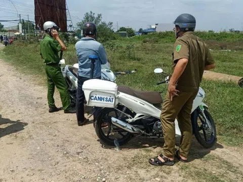 Người đàn ông cầu cứu với biểu hiện bất thường, người đi cùng tử vong