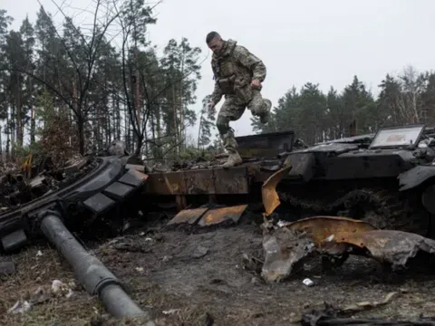 Ukraine tuyên bố "giải phóng hoàn toàn" Kiev, đàm phán hoà bình tiến triển