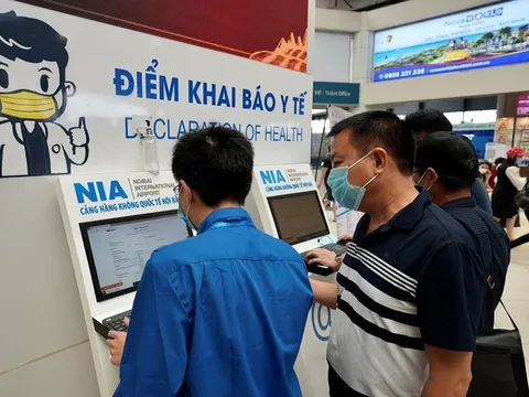 NÓNG: Ngừng khai báo y tế nội địa