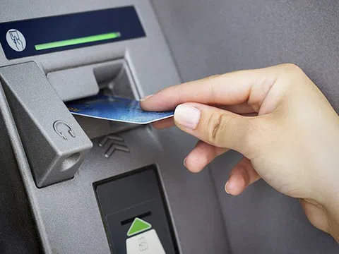 Hà Tĩnh: Day dứt khi rút trộm tiền trong thẻ ATM của bạn...