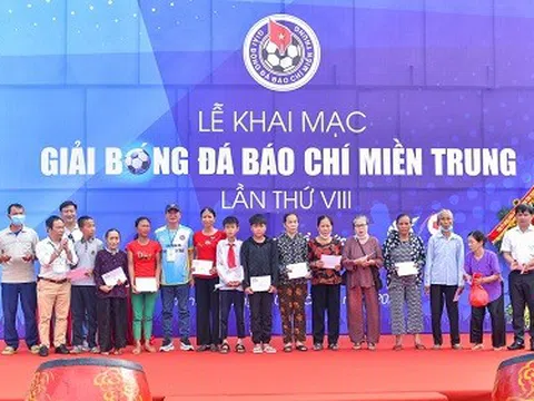 300 nhà báo dự giải bóng đá Báo chí miền Trung lần thứ VIII tại Thanh Hóa