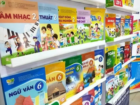 Giá sách giáo khoa tăng bằng lần, Nhà xuất bản Giáo dục lãi "không tưởng"