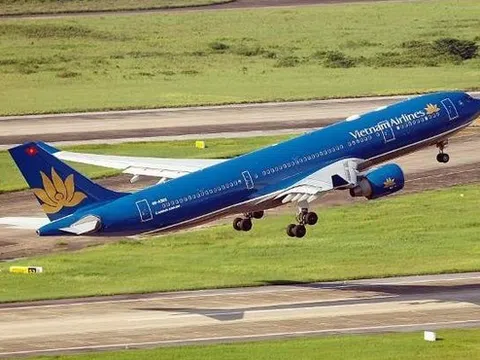 Vietnam Airlines đặt kế hoạch lỗ làm tăng khả năng bị hủy niêm yết