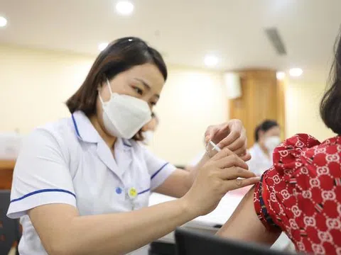 "Nơi nào chưa tiêm chủng đầy đủ, nơi đó có nguy cơ virus xâm nhập"