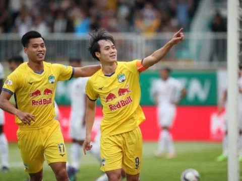 5 điểm nhấn vòng 8 V.League: HAGL bay cao, SLNA bất ngờ sảy chân