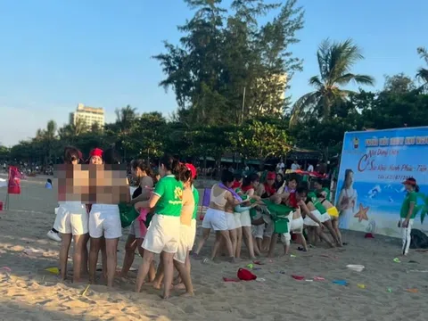 Vụ chơi team building phản cảm ở Cửa Lò: Mỗi người cởi áo được thưởng 500 nghìn đồng