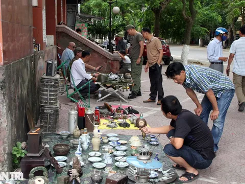 Khám phá khu chợ đồ cổ "độc nhất" ở Nghệ An