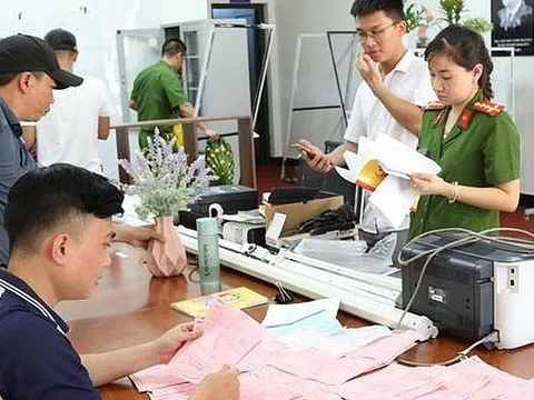 "Nữ quái" lập sàn giao dịch điện tử để chiếm đoạt tiền tỷ