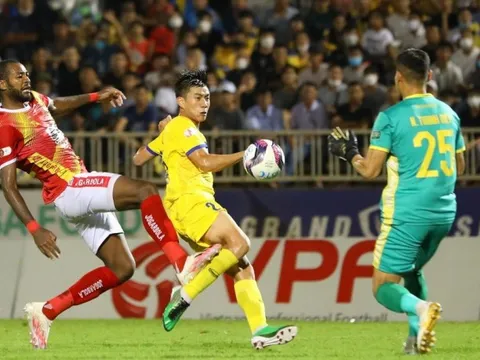 HLV Huy Hoàng thừa nhận vấn đề lớn của SLNA