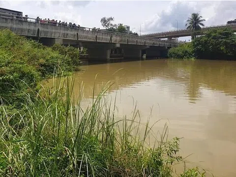 Tiếp tục phát hiện thi thể trôi sông, chưa xác định được danh tính