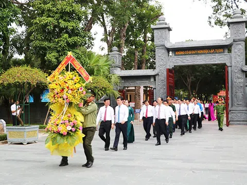 Lãnh đạo tỉnh Nghệ An dâng hương tưởng niệm Chủ tịch Hồ Chí Minh nhân dịp Quốc khánh 2/9