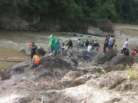 Tìm thấy thi thể 2 thiếu nữ mất tích tại khu suối Nậm Núa