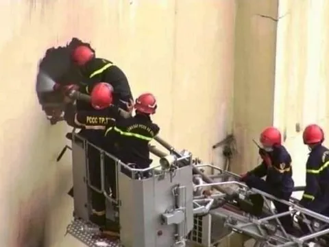 Vụ cháy quán karaoke ở Bình Dương: "Nếu phòng hát có chốt trong, nhiều người phải chịu trách nhiệm"