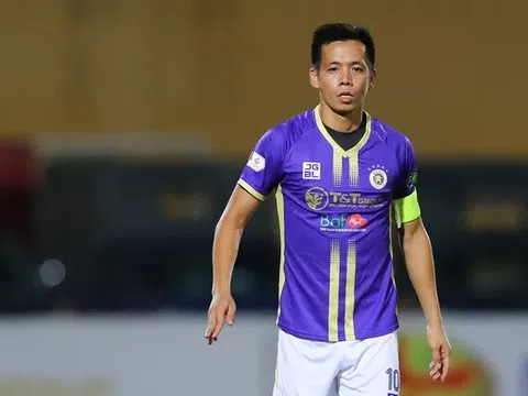 HLV Nguyễn Thành Vinh: "Văn Quyết có thể là sự thay thế tốt cho Quang Hải ở AFF Cup"