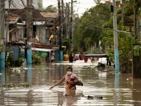 Cảnh tan hoang sau bão Noru càn quét Philippines, 5 người thiệt mạng