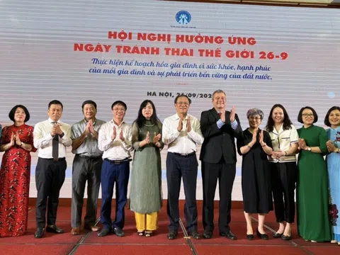 Hưởng ứng ngày tránh thai thế giới 26/9: Thực hiện kế hoạch hóa gia đình vì sức khỏe, hạnh phúc