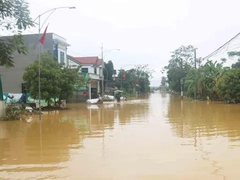 Nghệ An: 7 người chết và mất tích, hàng nghìn ngôi nhà ngập trong mưa lũ