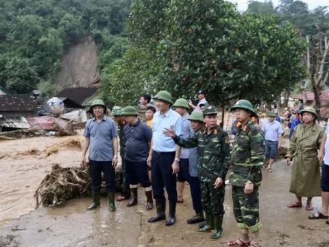 Nghệ An huy động lực lượng vũ trang sơ tán dân và khắc phục hậu quả lũ quét