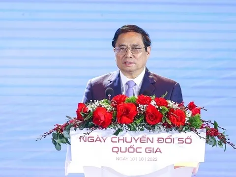 Thủ tướng: Lấy người dân, doanh nghiệp là trung tâm, chủ thể của chuyển đổi số